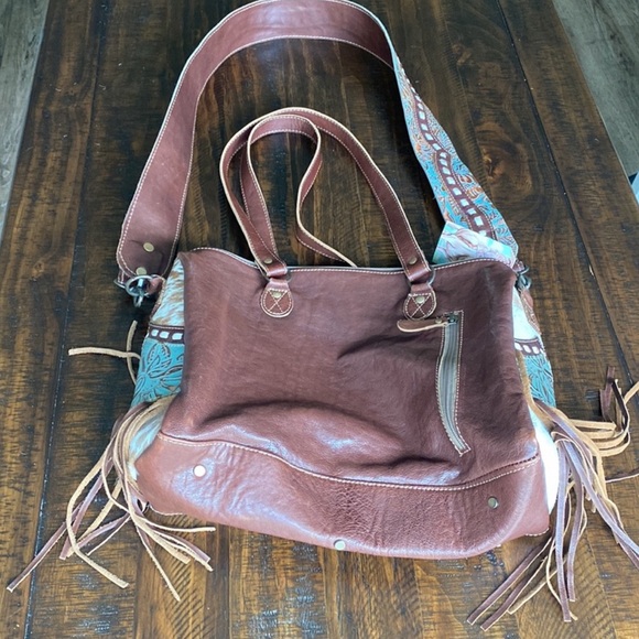 NWT Myra Cowhide Purse/Bag - Picture 2 of 3